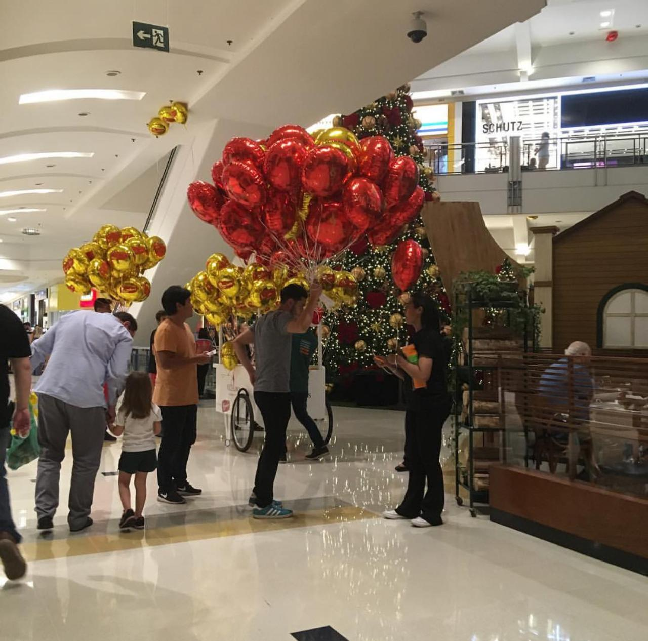 Balão de aniversário personalizado na Zona Leste