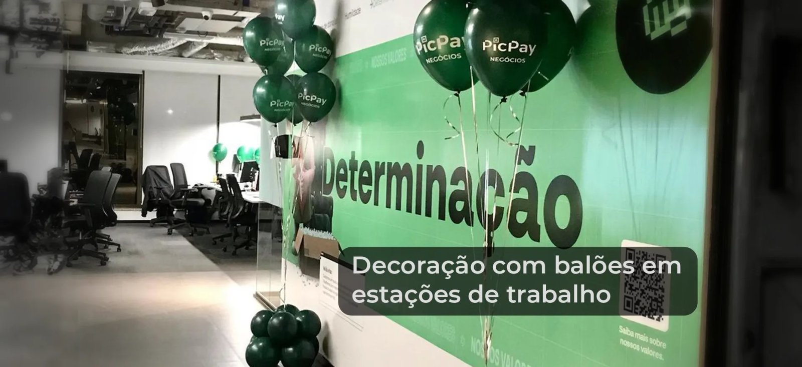 Decoração Corporativa com Balões em Estações de Trabalho