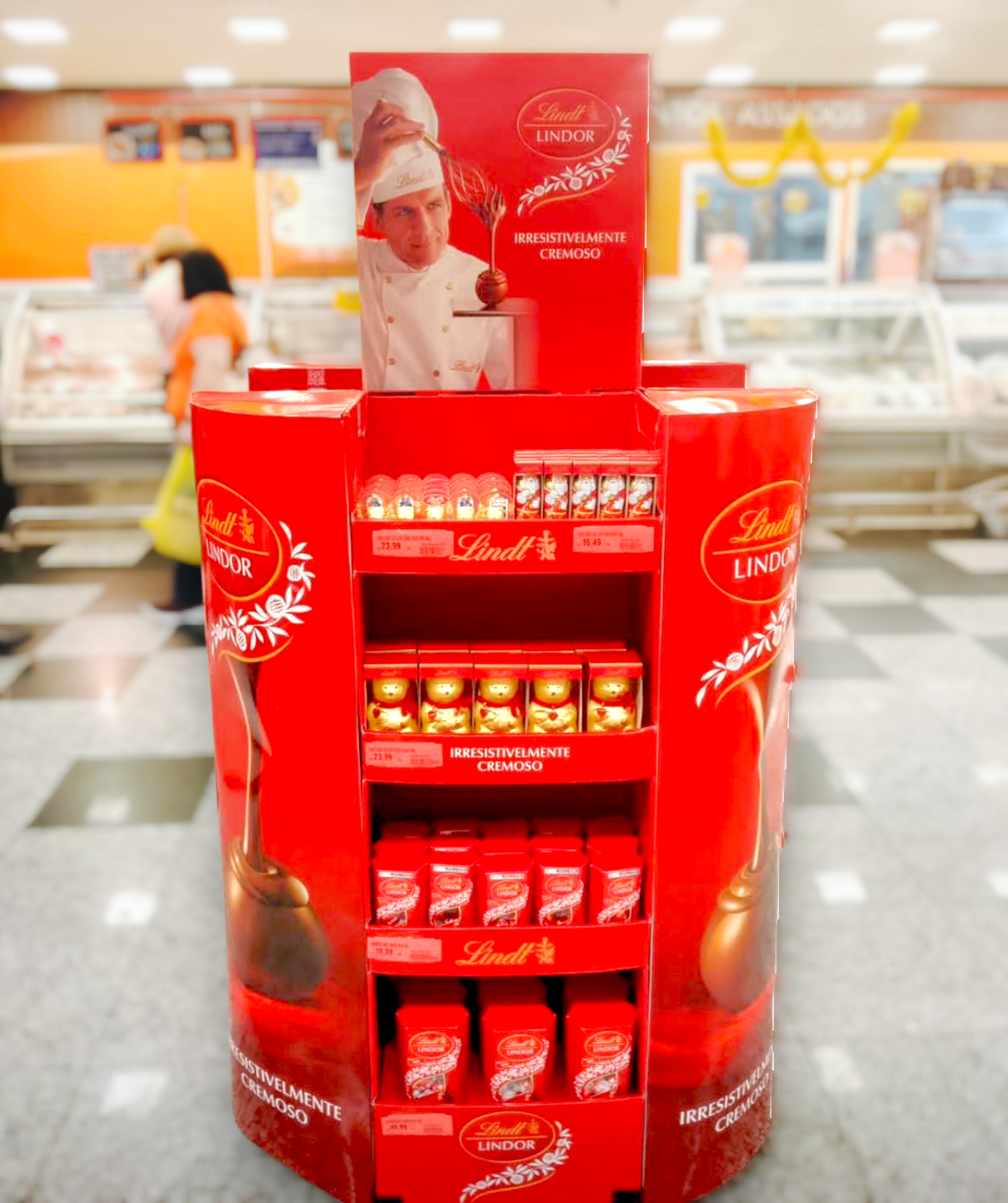 Display de Papelão de Chão com Prateleiras